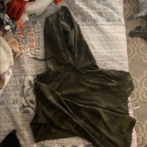 Camo Cropped sweatshirt